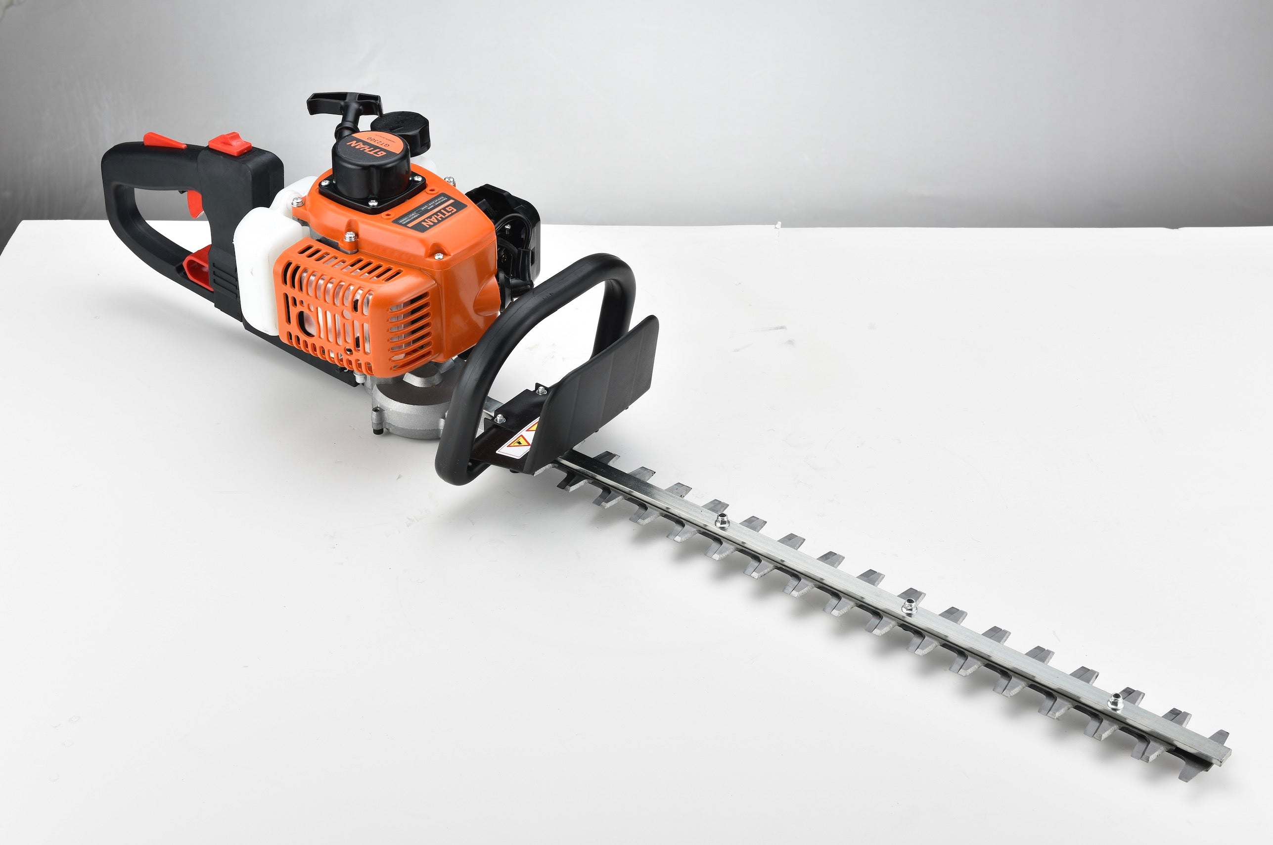 Hedge Trimmer 22.5cc, 2 Cycle Full Crankshaft Gas Engine 23" Dual-Blade